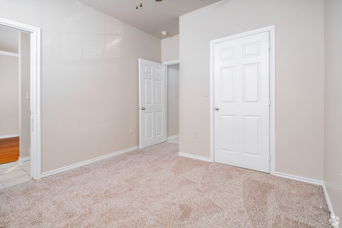 Houston Street Townhomes Image 4