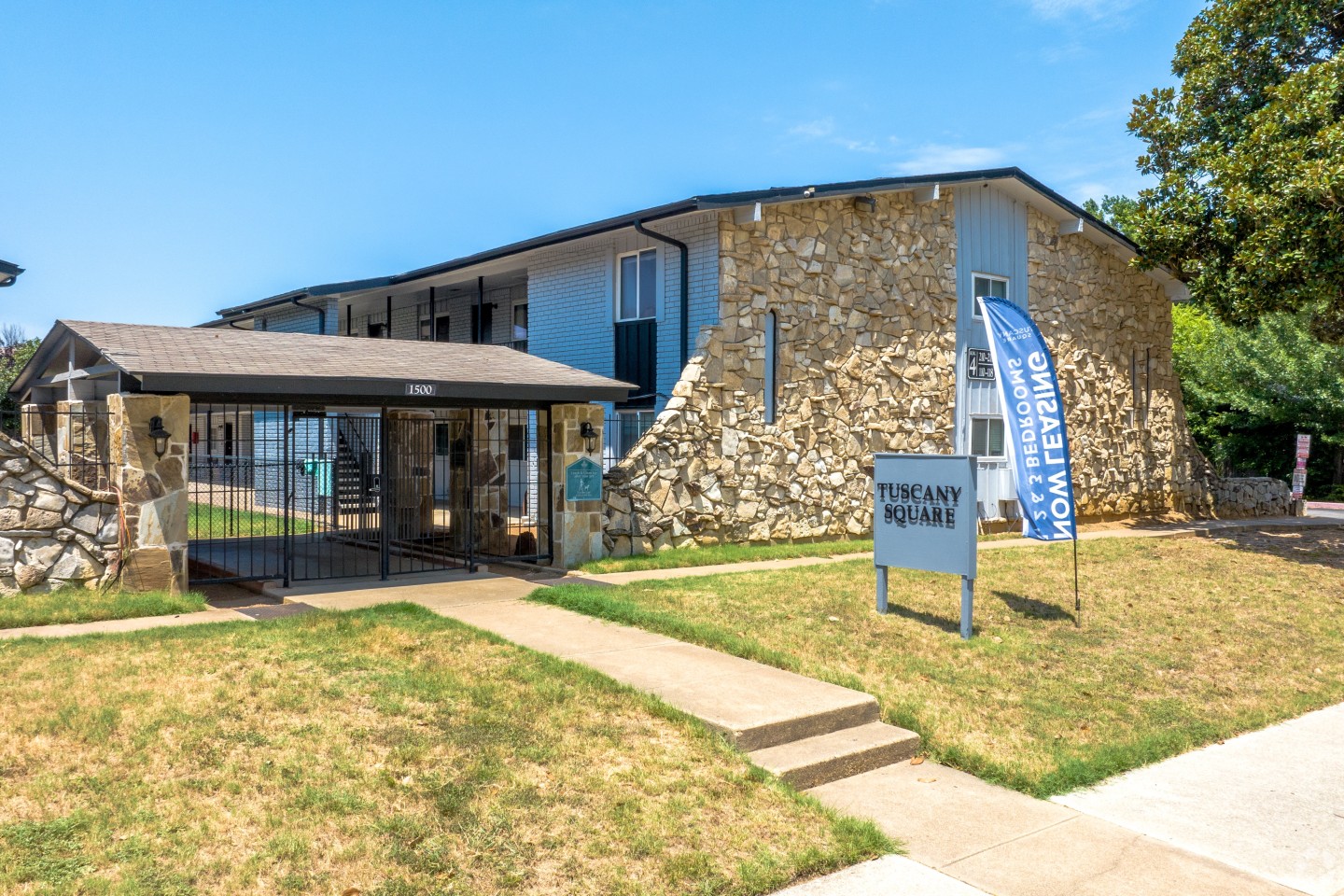 Tuscany Square Apartments Image 7