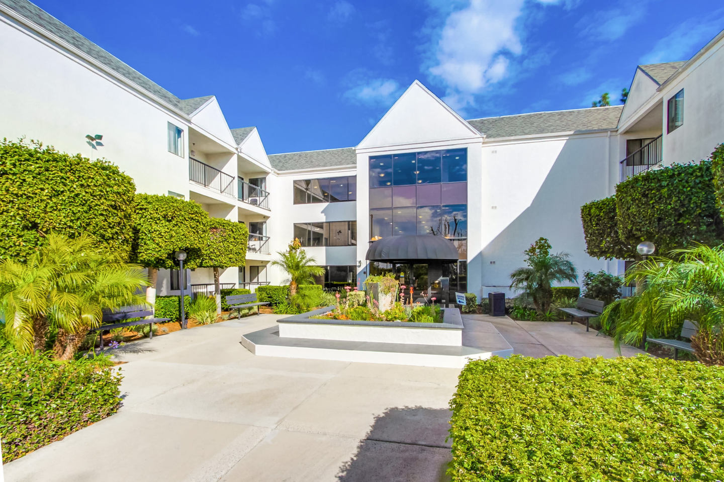 Senior Housing - Casa Pacifica Image 4