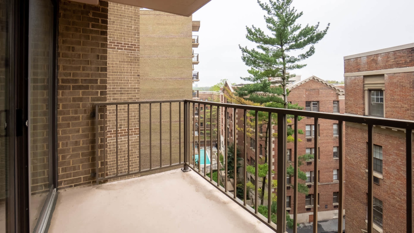 Connecticut Heights Image 17