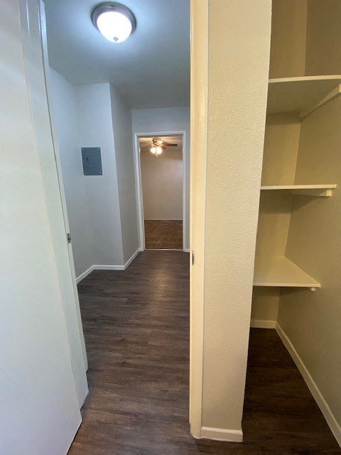 Tustin Arms Apartment Homes Image 8