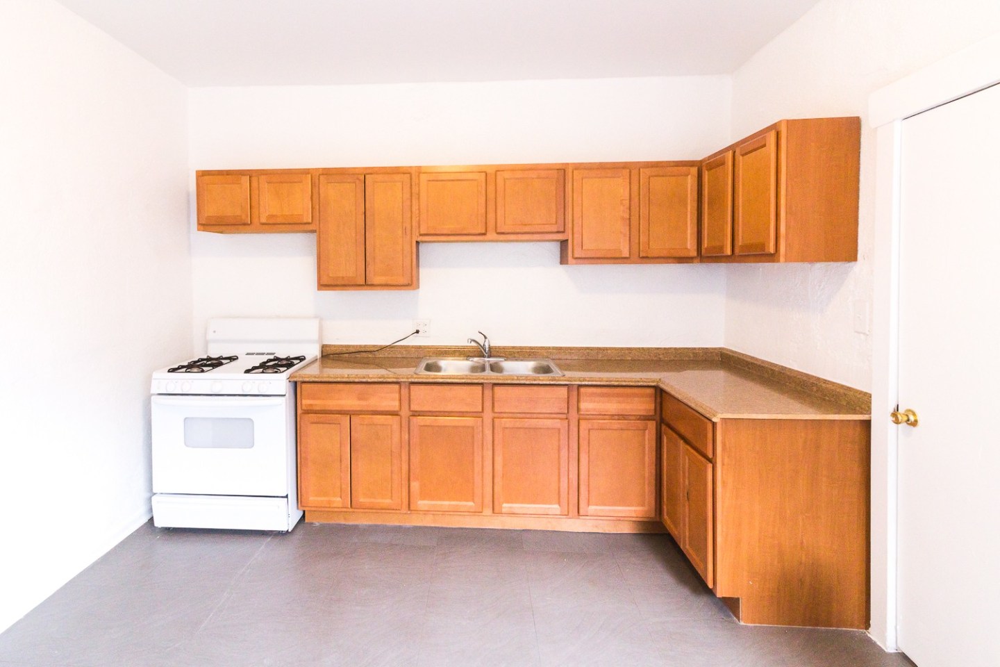 1515 E. 54th Street Image 6