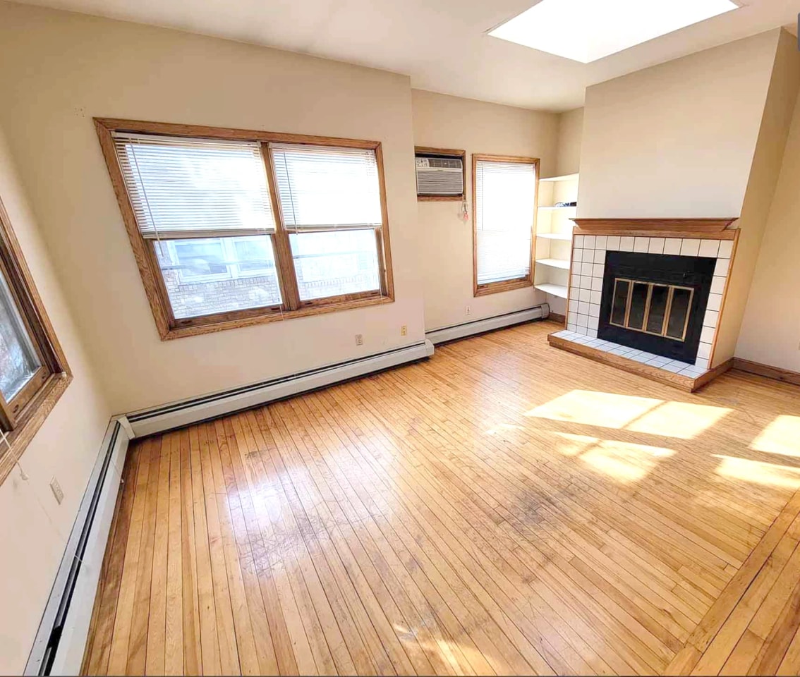 Emerson Manor Image 8