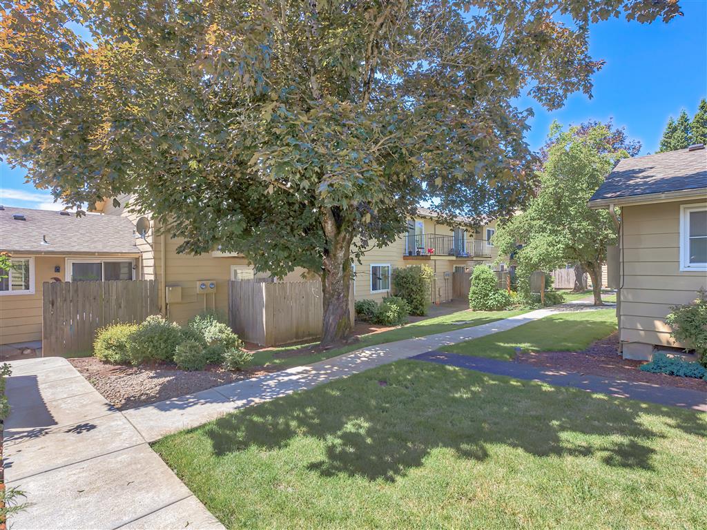 Beverly Gardens Image 20