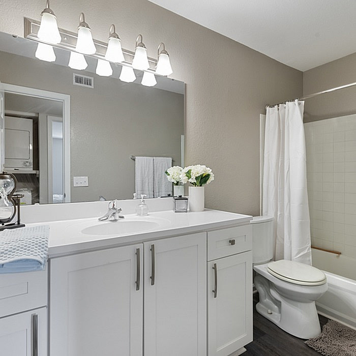 Central Pointe Apartment Homes Image 19
