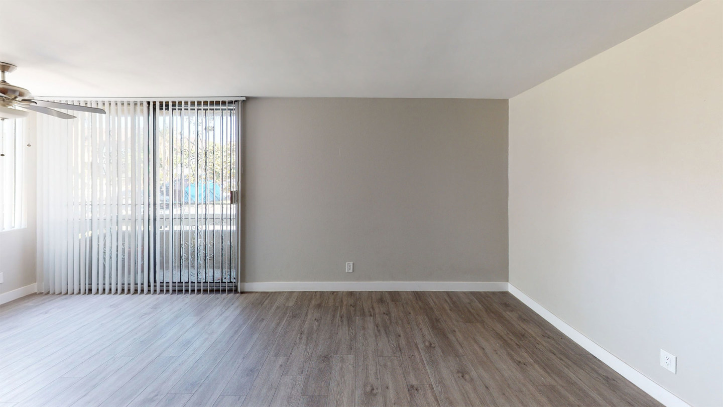 Occidental Apartments Image 1