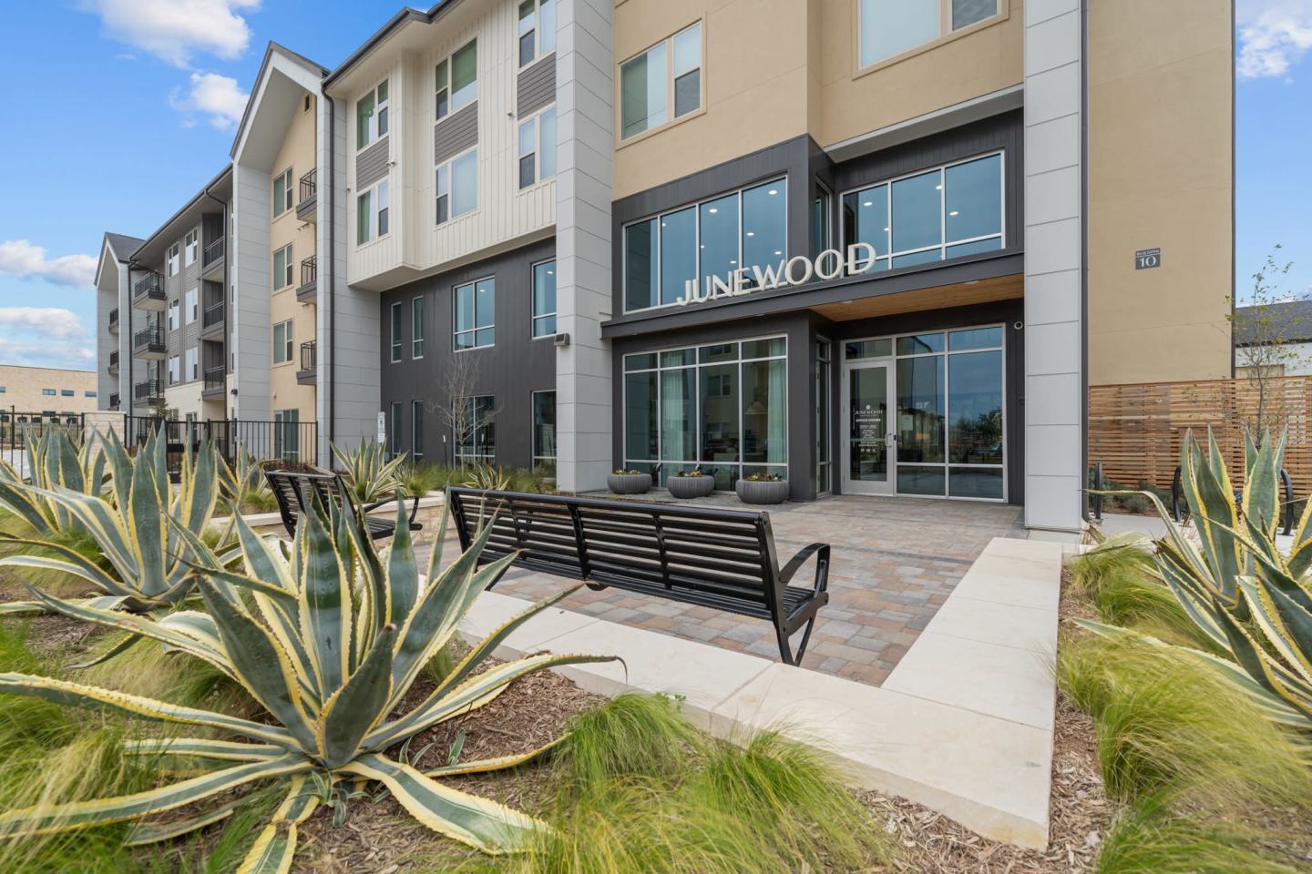Junewood Apartment Homes Image 42