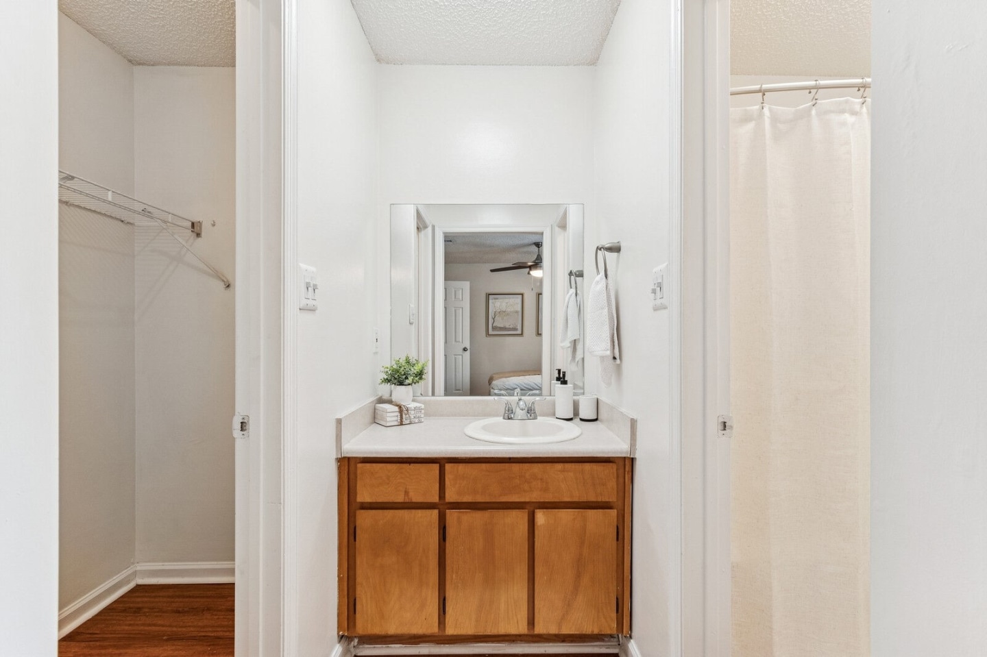 West Towne Cottages Image 10