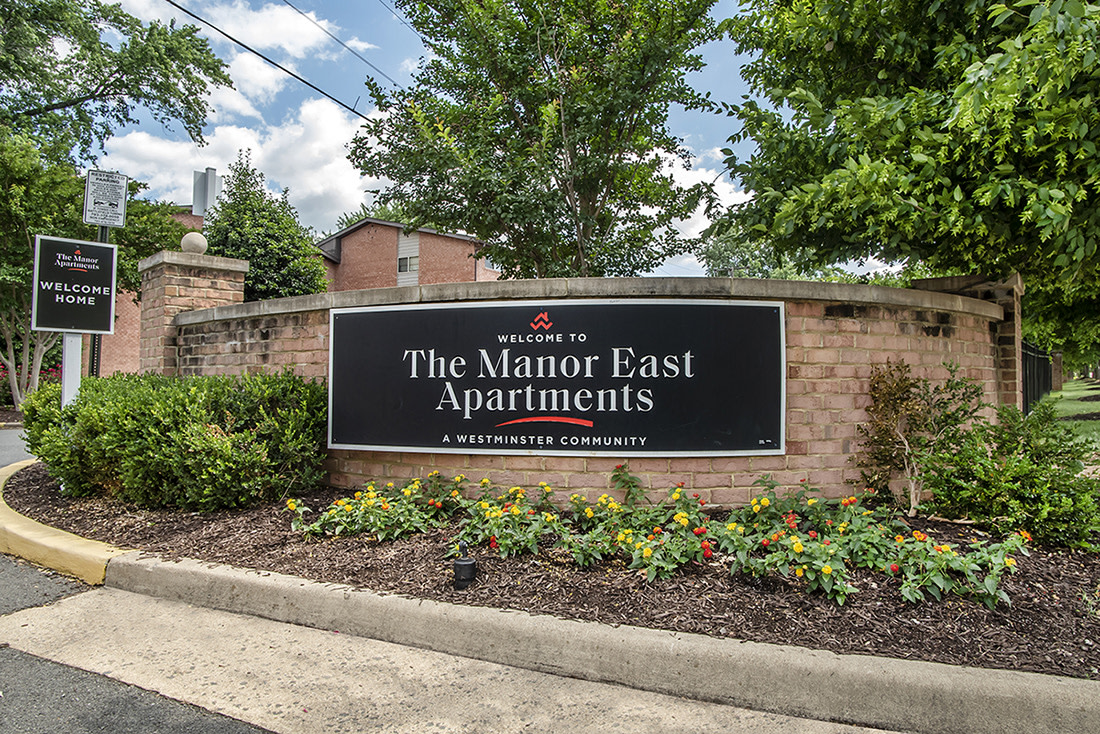 THE MANOR/THE MANOR EAST APARTMENTS Image 18