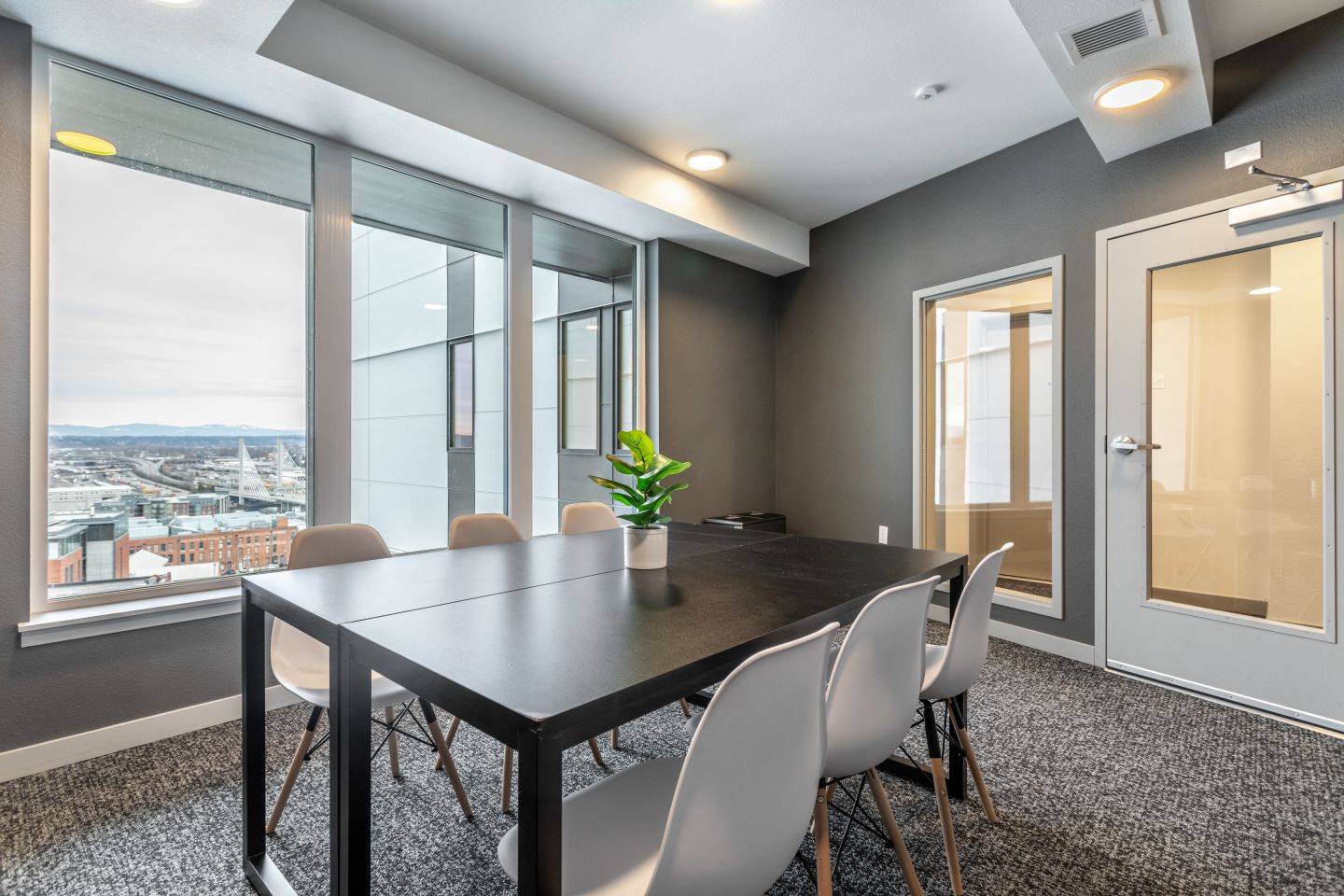 Ellis Apartments - Student Housing Image 33