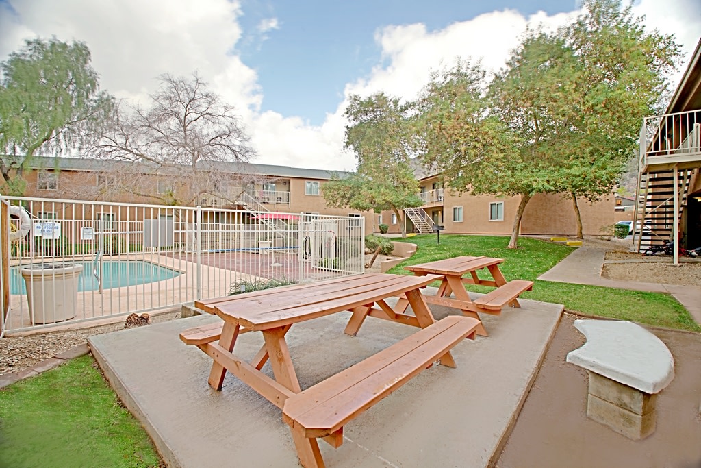 Vista Village Image 9