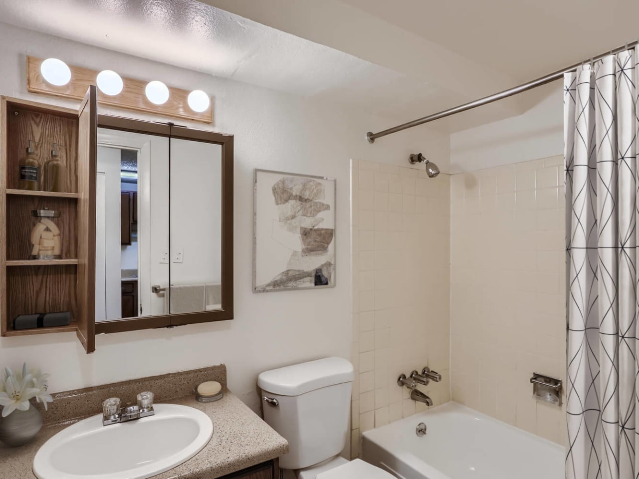 Fox Hill Apartments Image 7