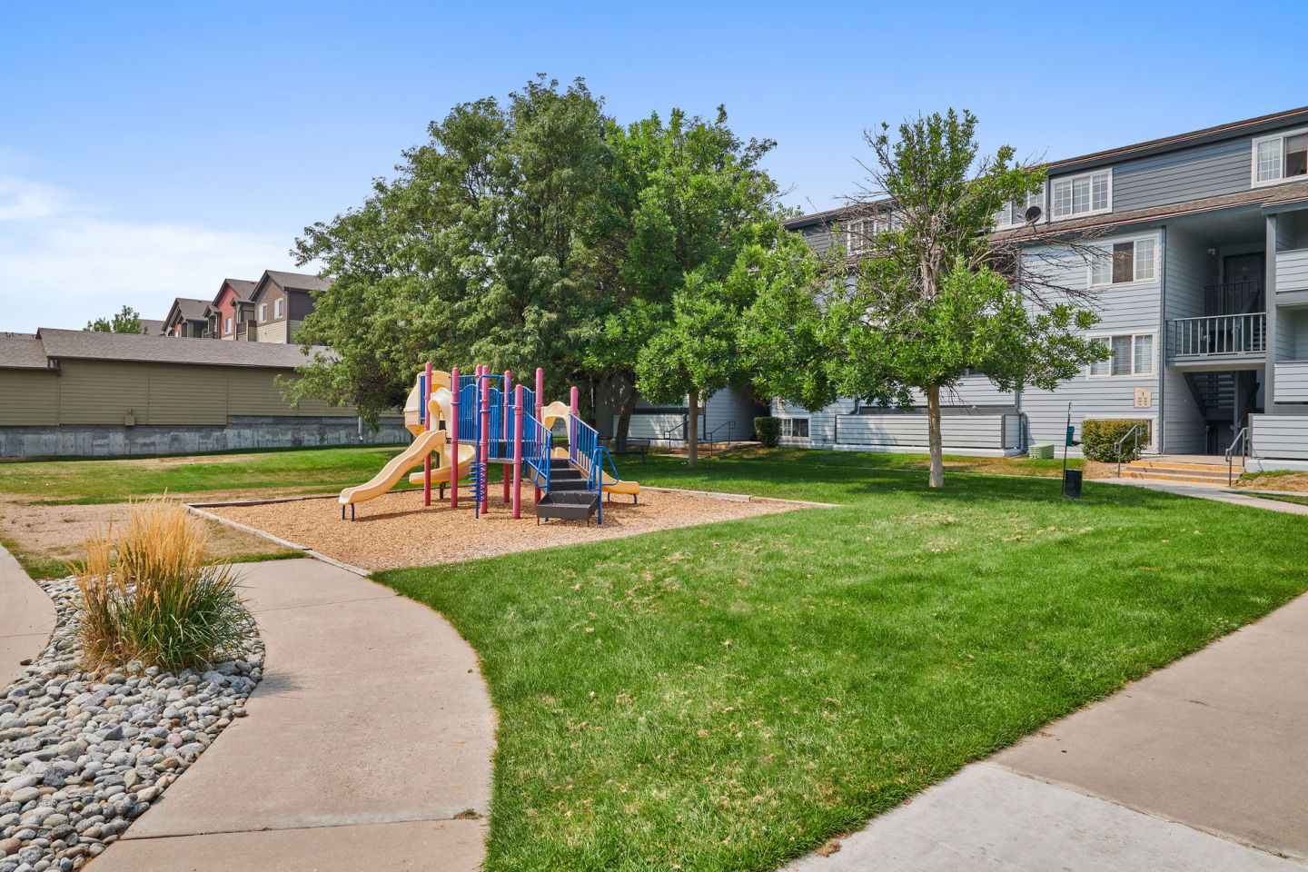 Lowry Heights Image 26