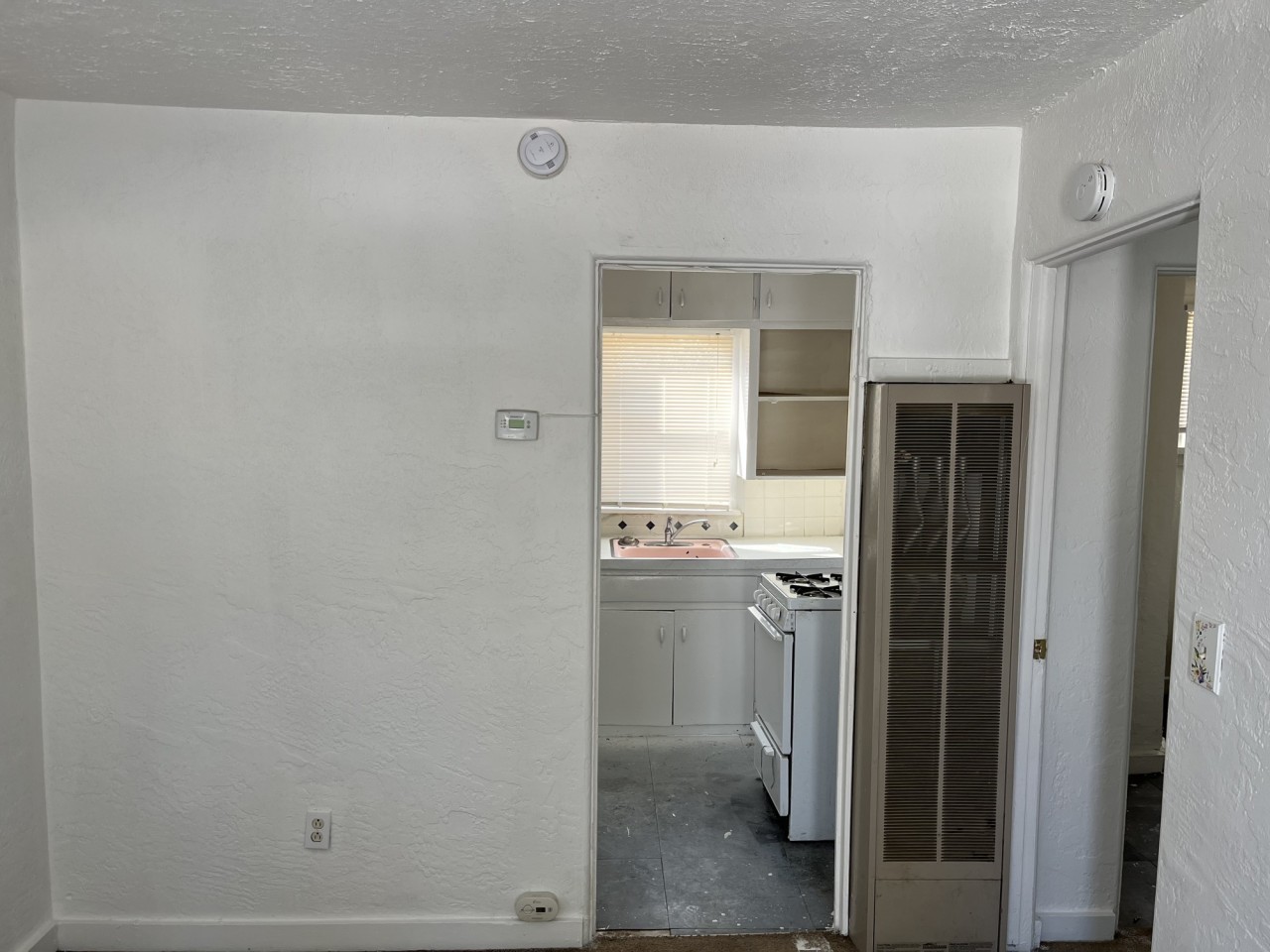 411 Santa Fe Ave Image 5