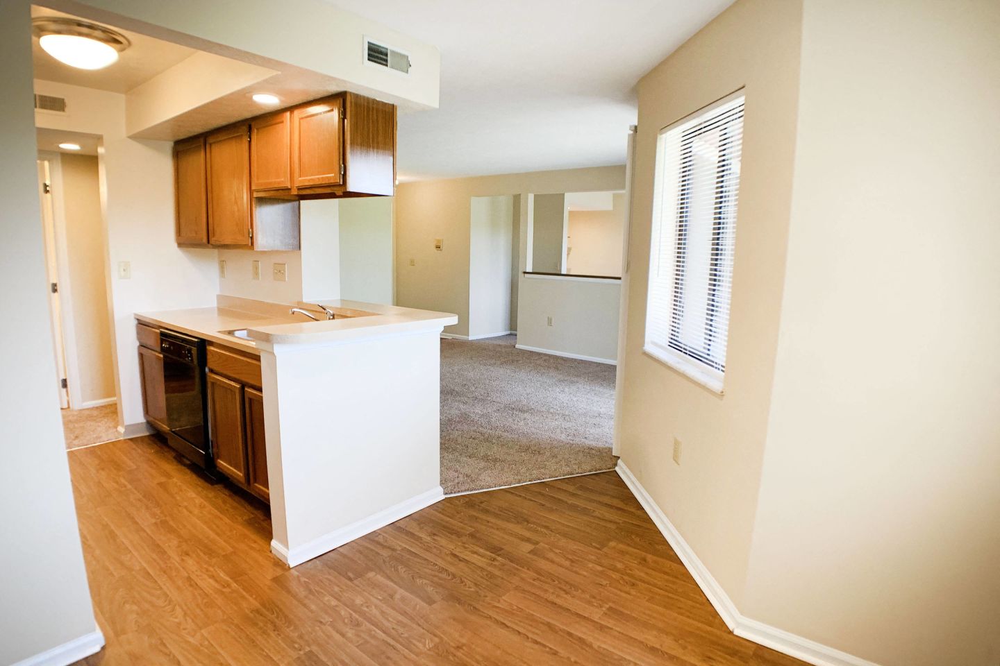 Deercross Apartments Image 52