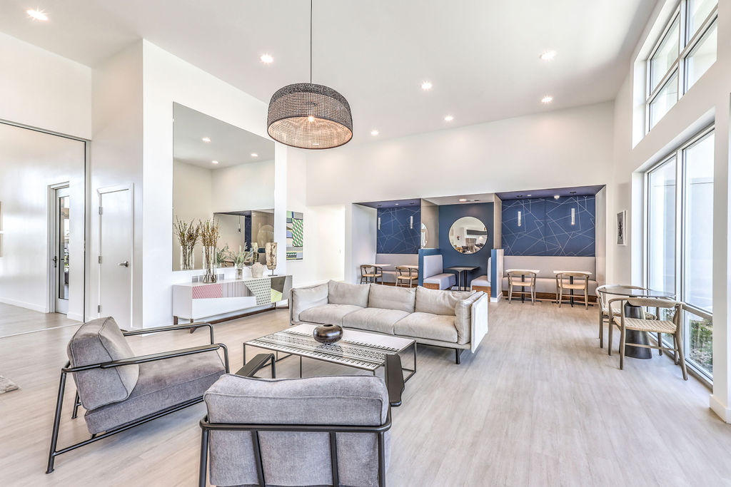 Ariva Luxury Residences Image 3