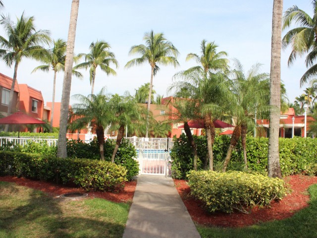 Cherry Grove Village Image 14