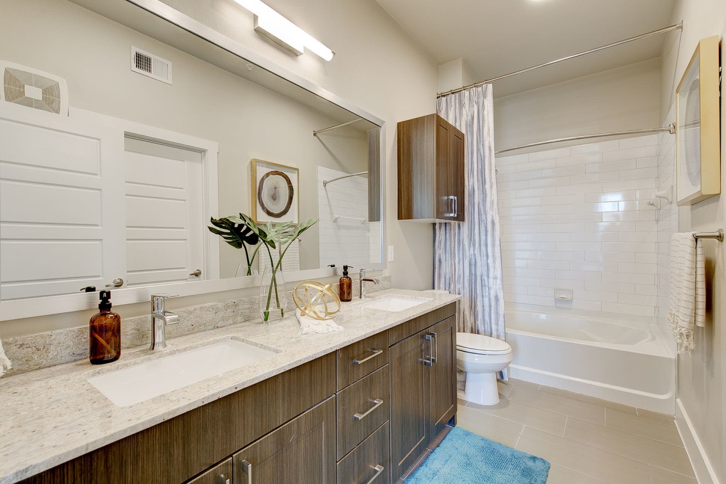 35 West at Champions Circle Apartments Image 18