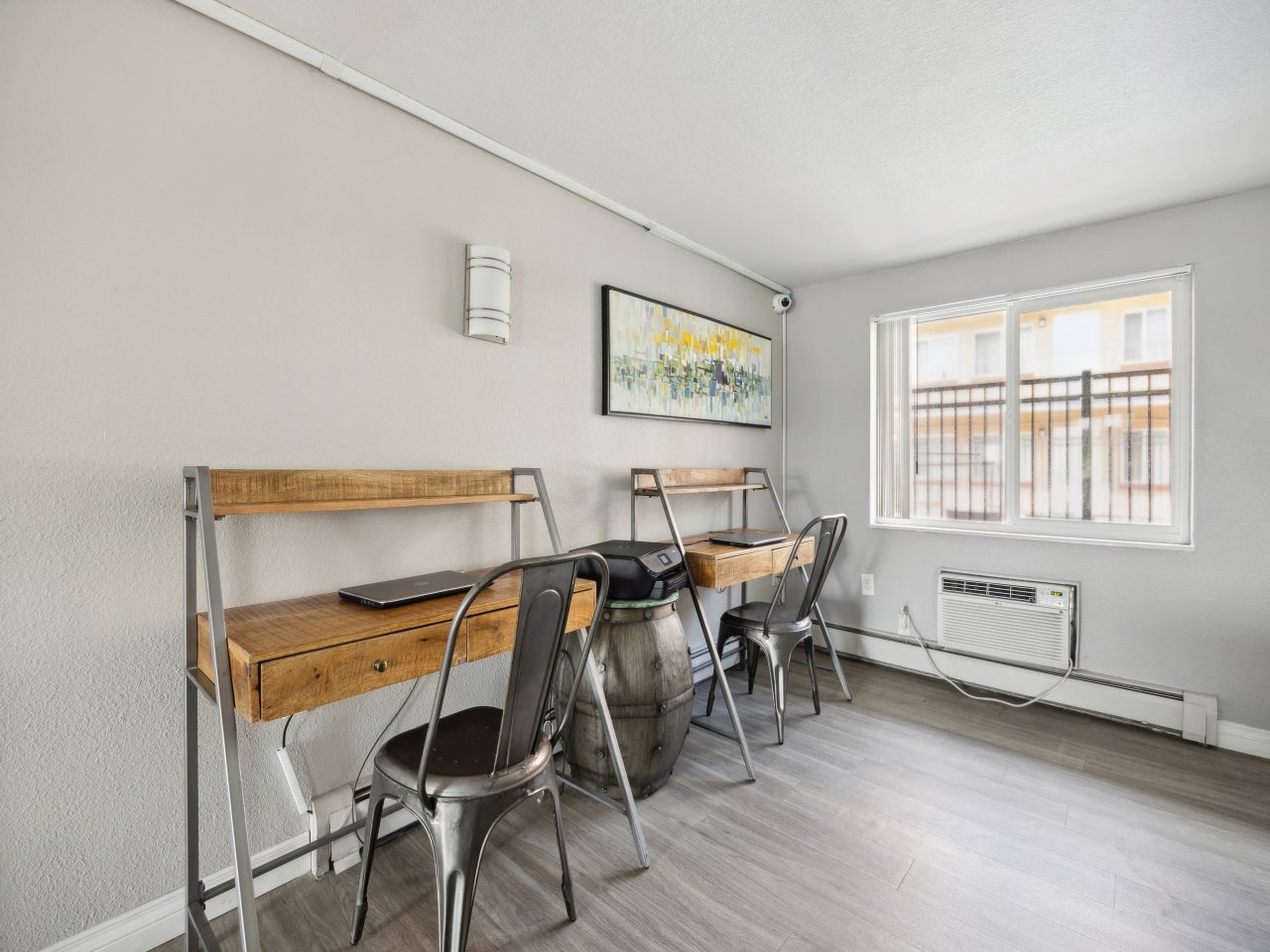 Newport Square Apartments Image 19