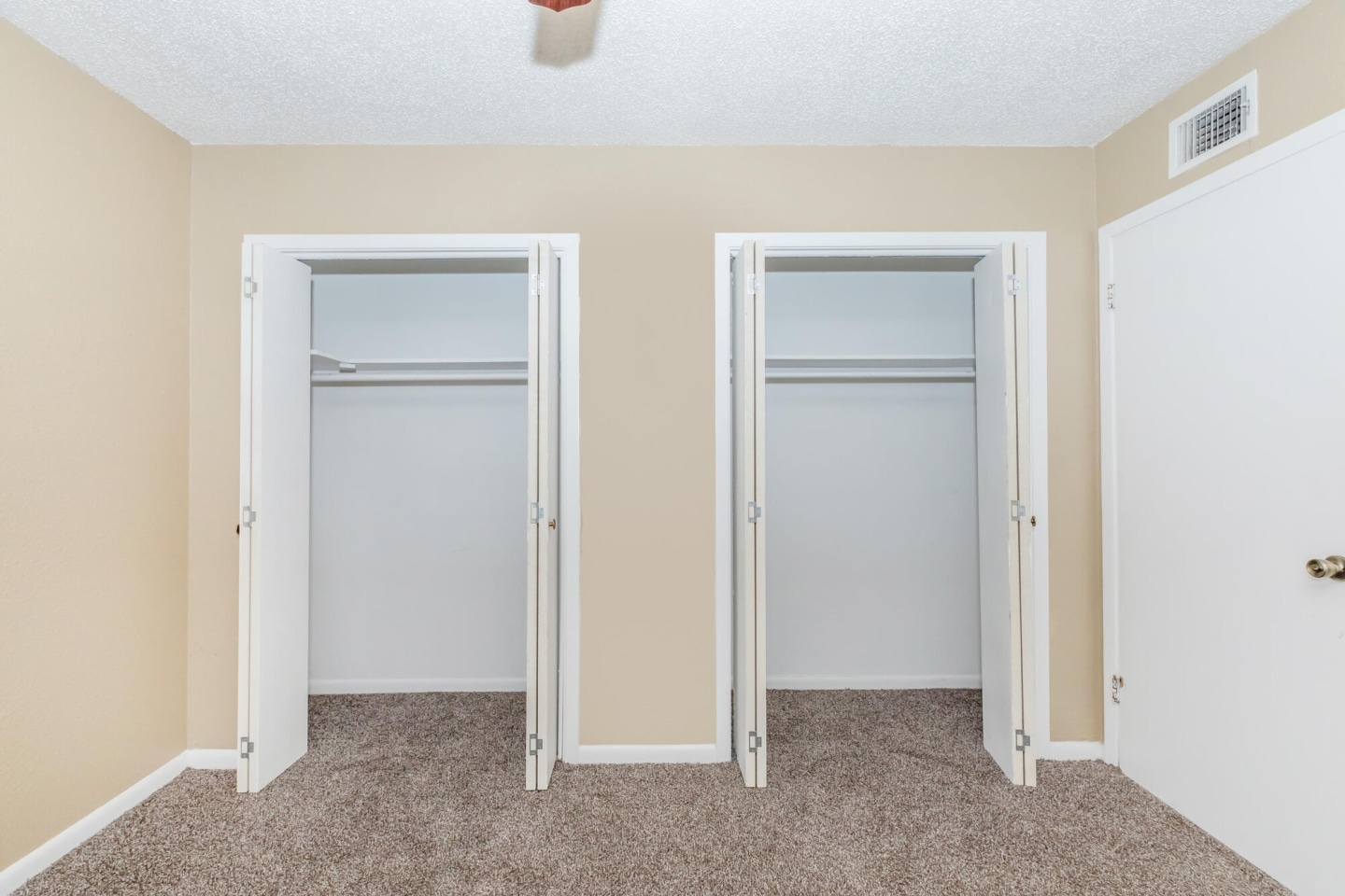 Chateau Santa Fe Apartments Image 73