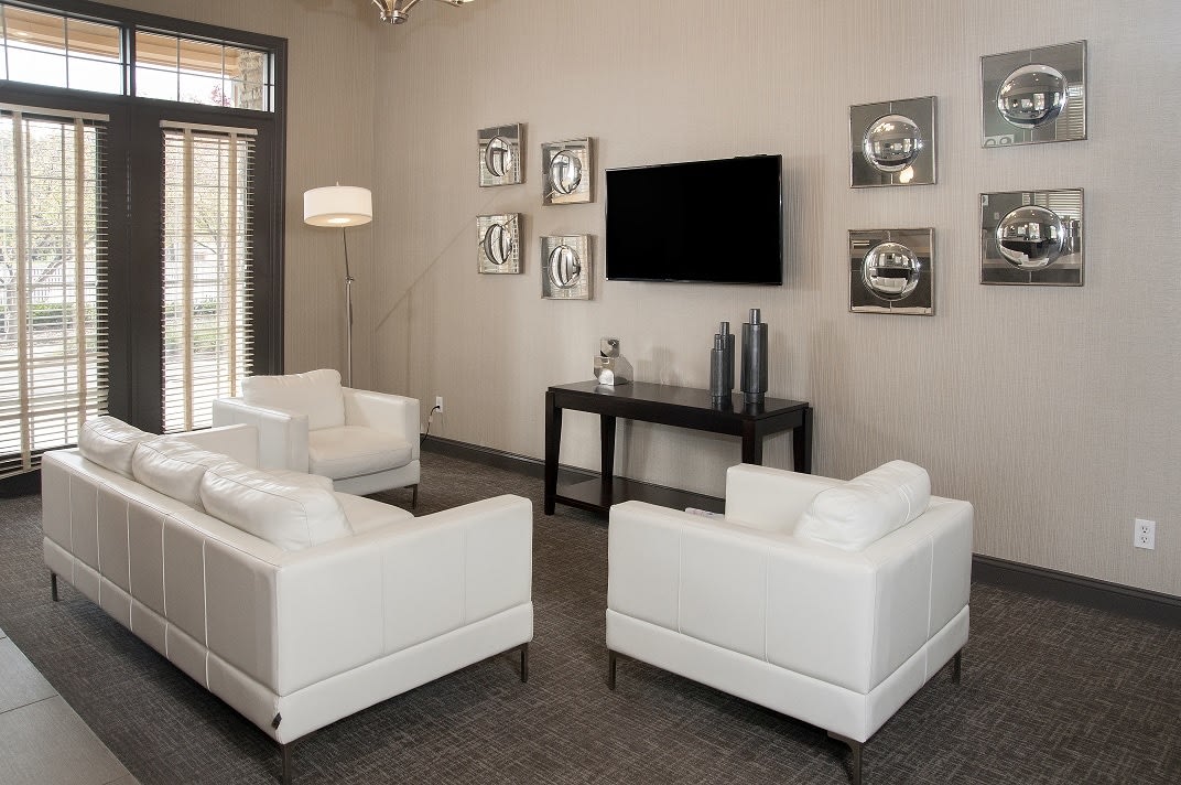 Seasons Park Apartments Image 8