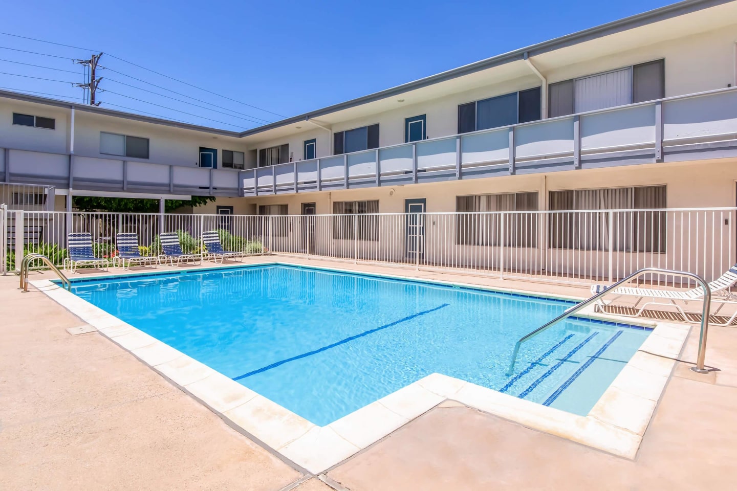 Ocean West Apartments Image 7