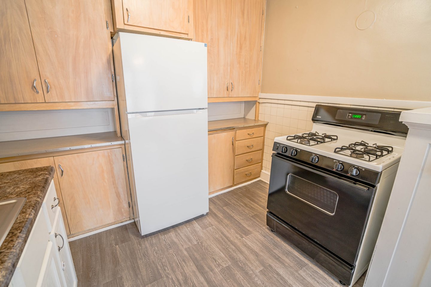 1319 Grand Ave Image 5