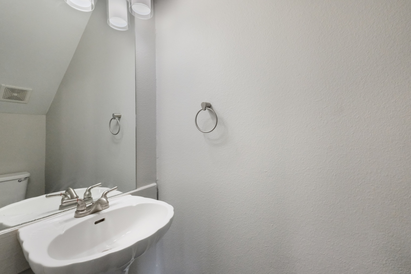 Castle Hills Townhomes Image 46