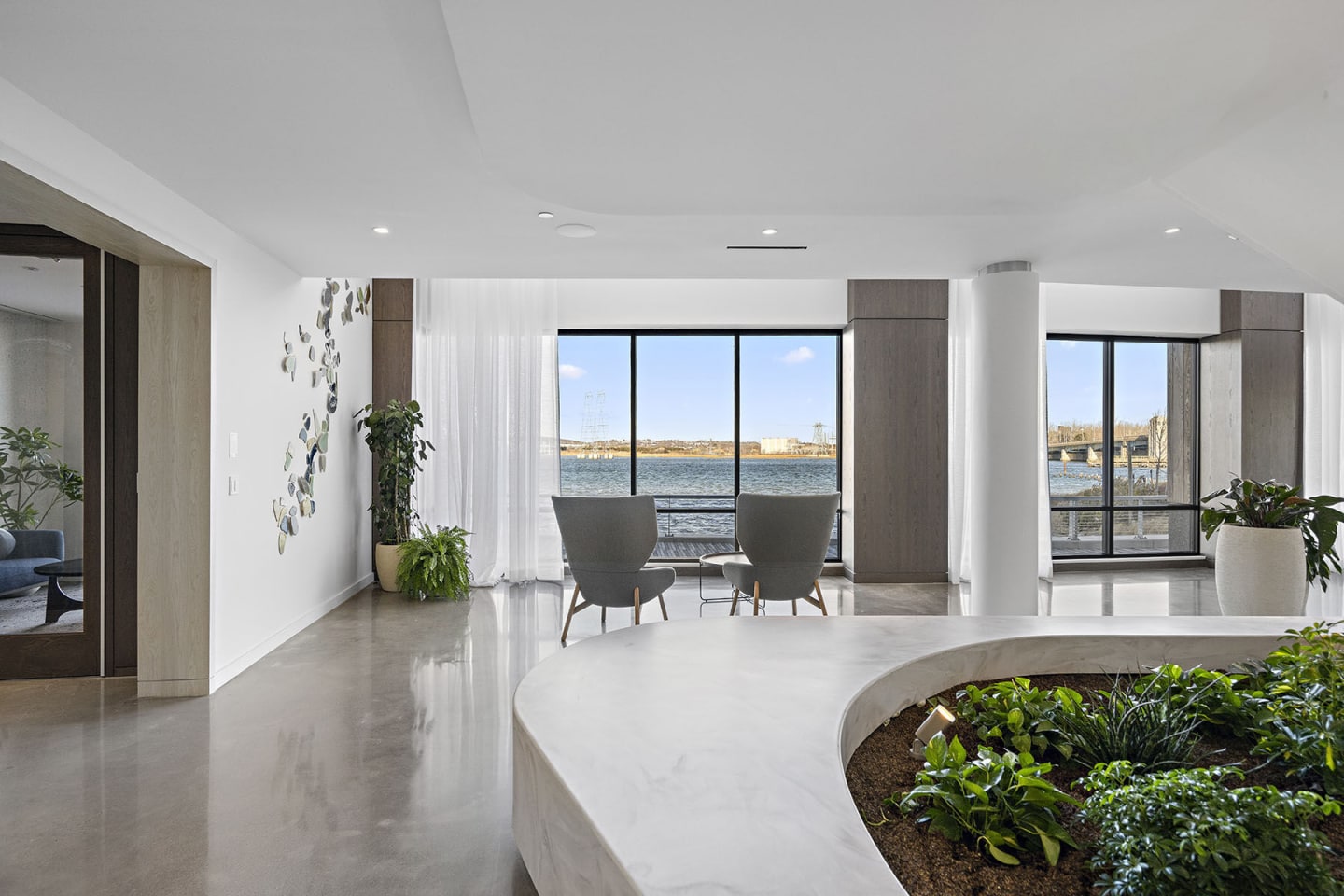 Gibson Point Image 43