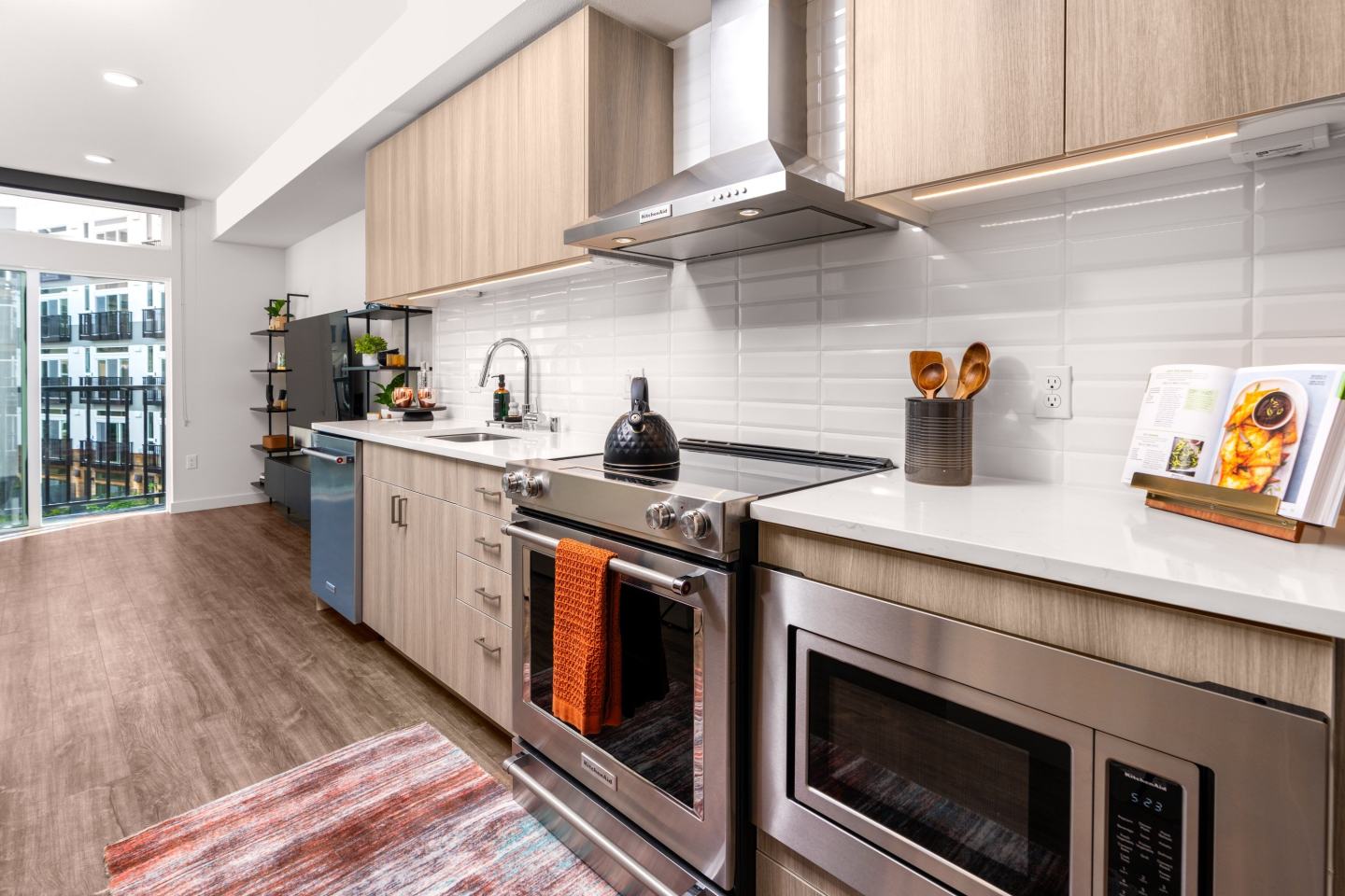 Eastline Grand Image 20