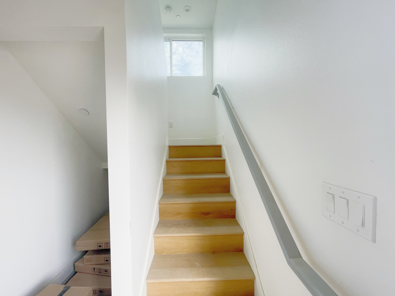 1351 W 37th Street - Co-Living Image 9