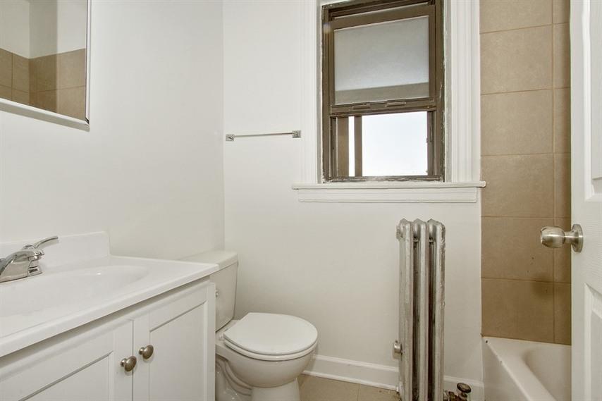 8259 S Elizabeth St Image 5