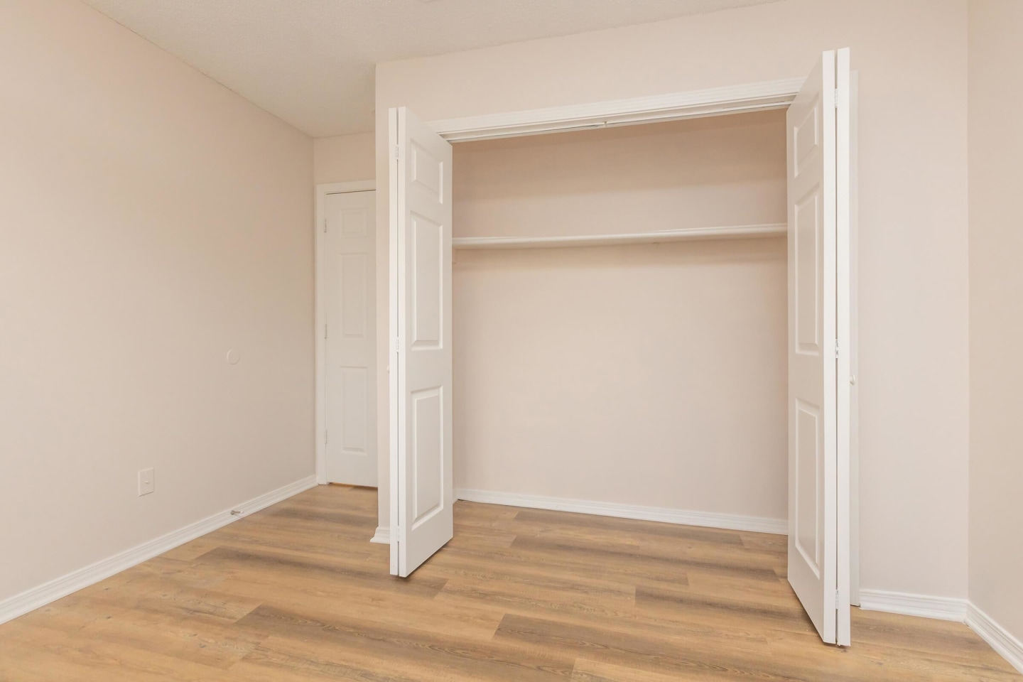 Summerfield Apartments Image 32