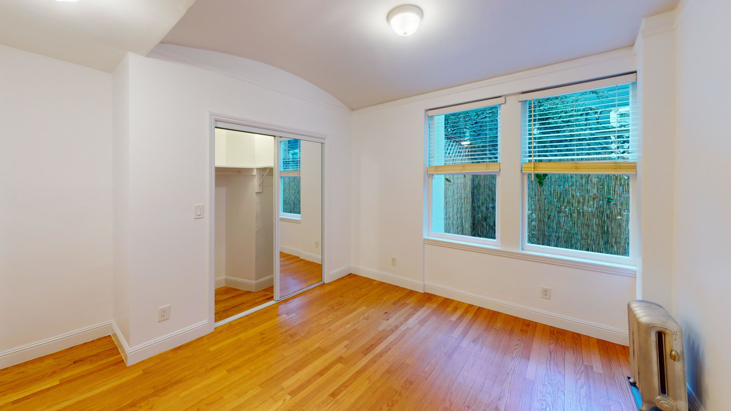 645 Stockton Image 8