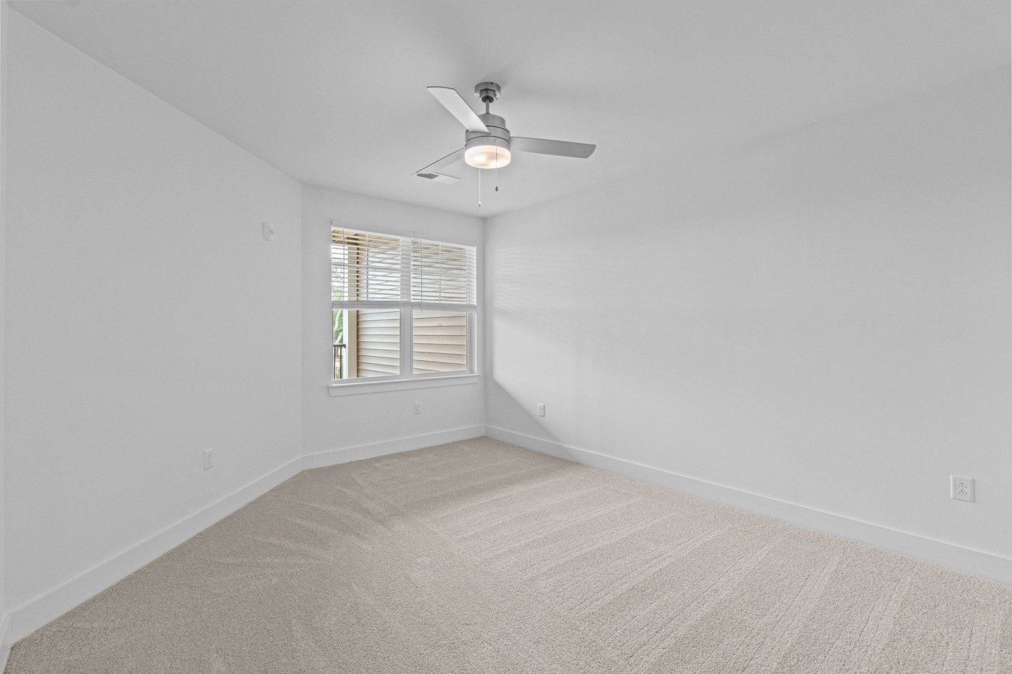 The Nixon Apartments Image 78