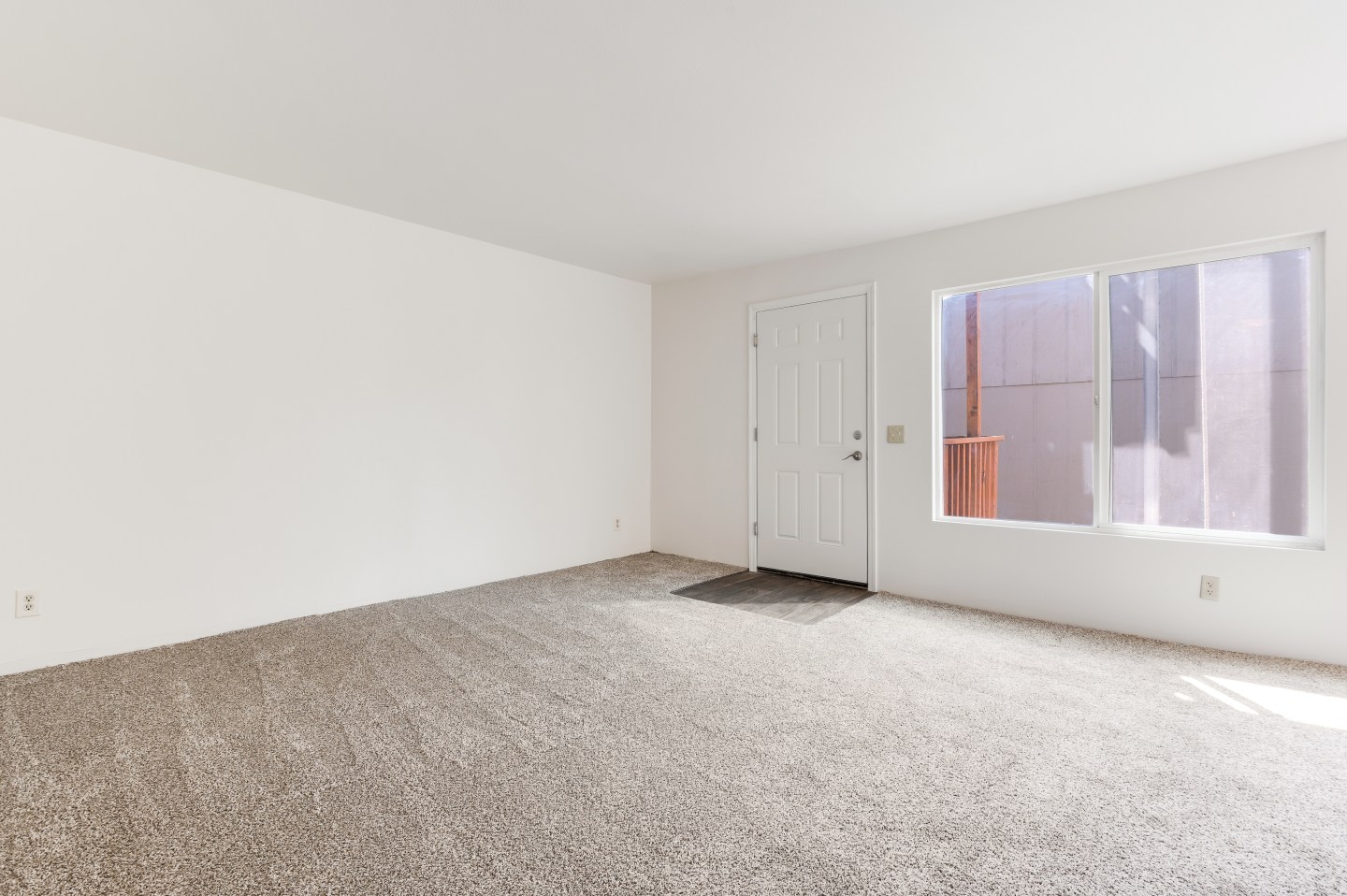 Crestwood Courts Image 10