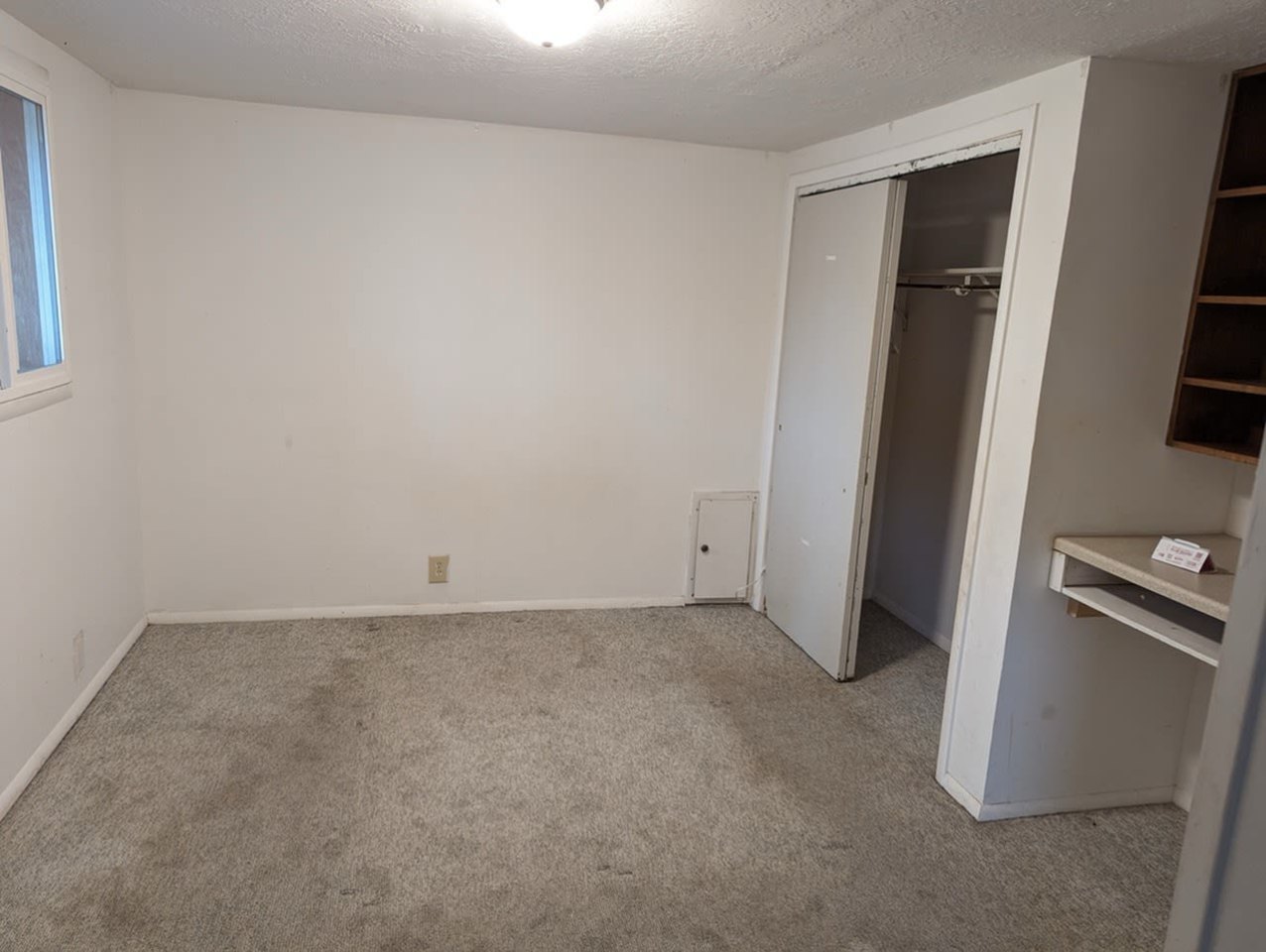 University Villa Apartments Image 25