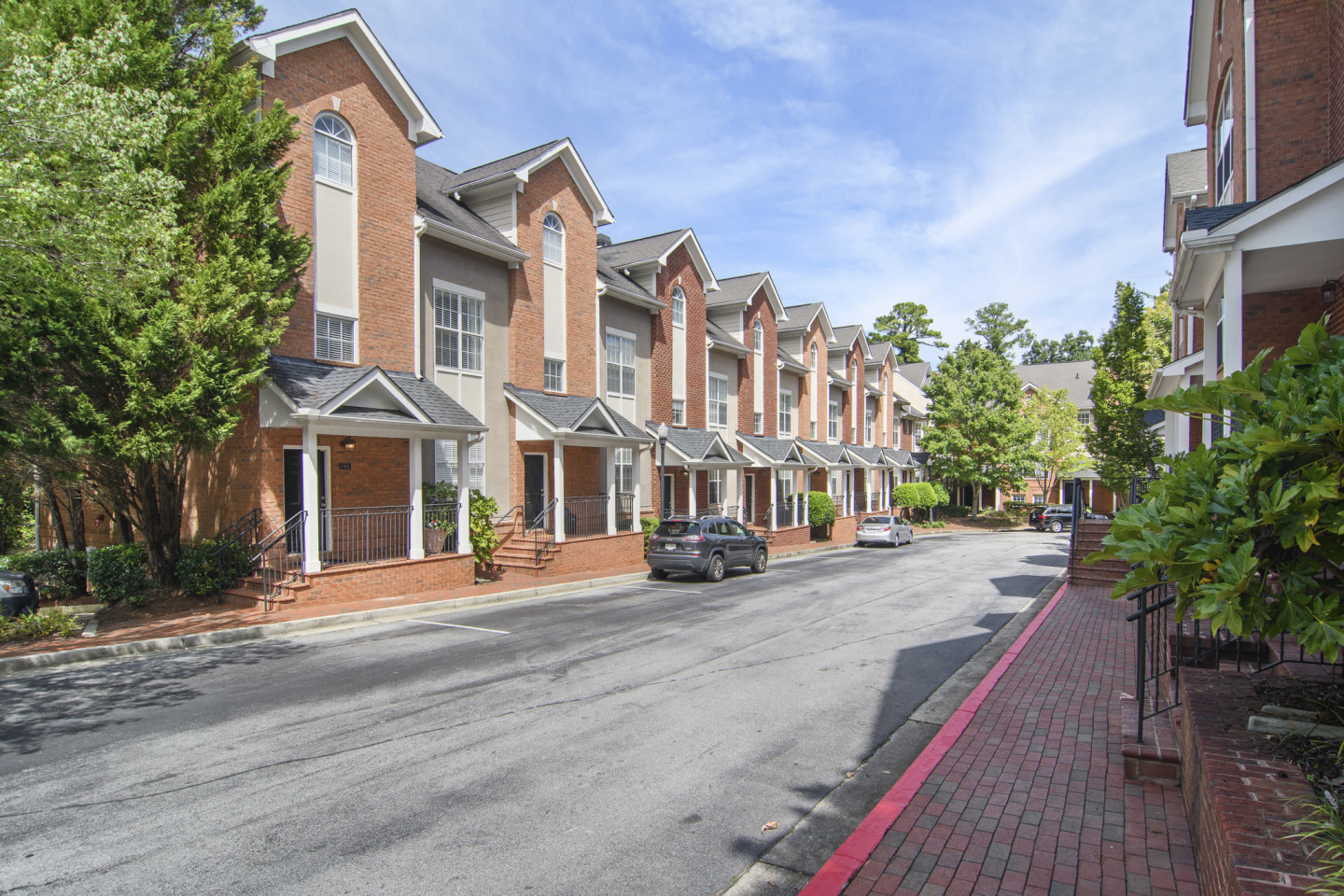 Gables Montclair Image 18