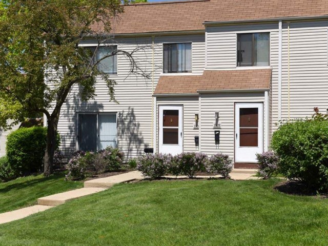 The Townhomes at Highcrest Image 39