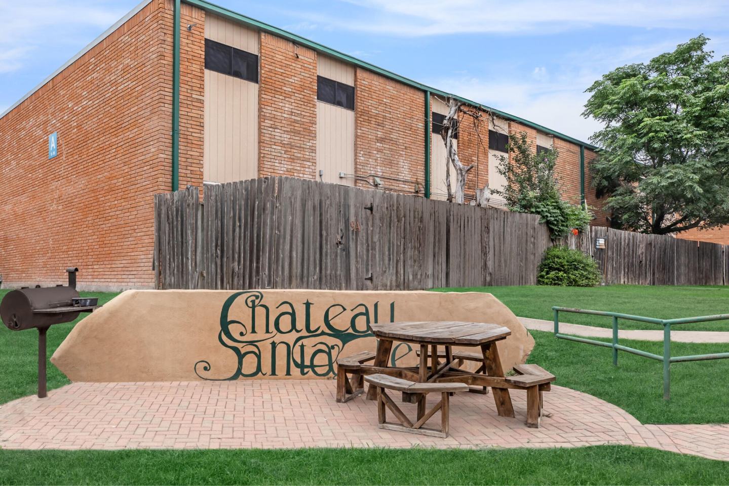 Chateau Santa Fe Apartments Image 20