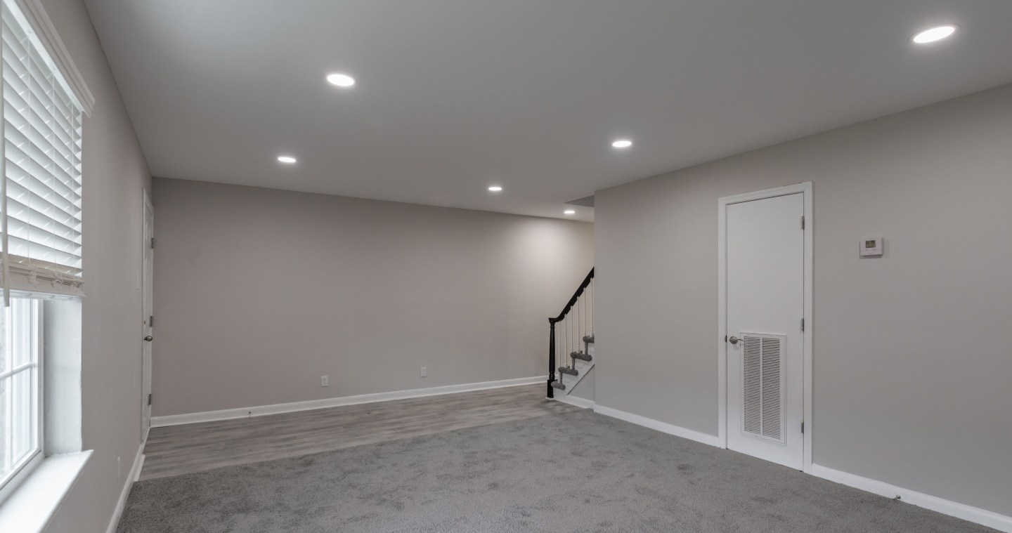 Crown Point Townhomes Image 5