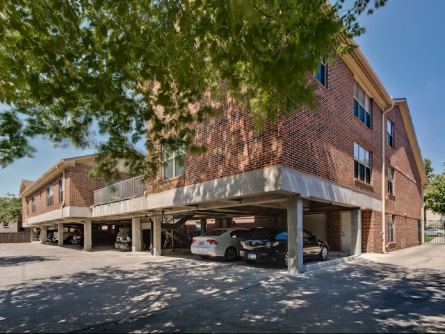 McFarlin Place Apartments Image 14