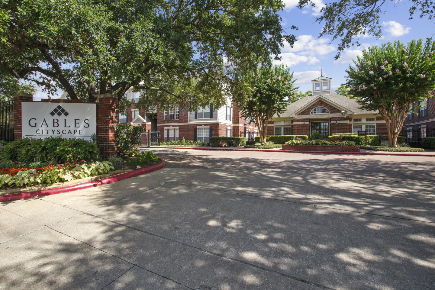 Gables Cityscape Image 19