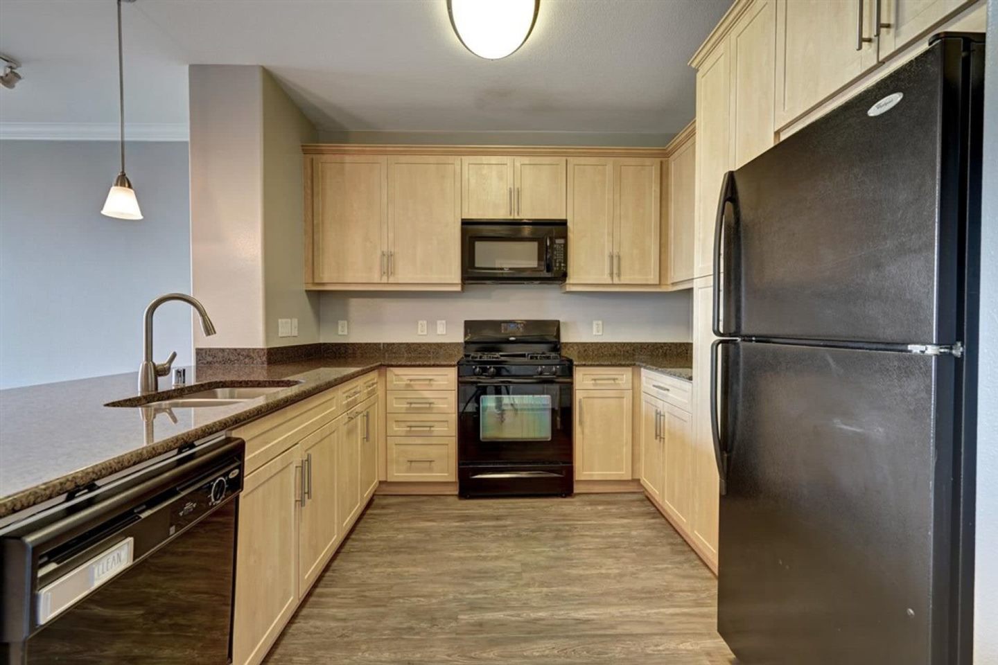 Stadium House Apartments Image 64