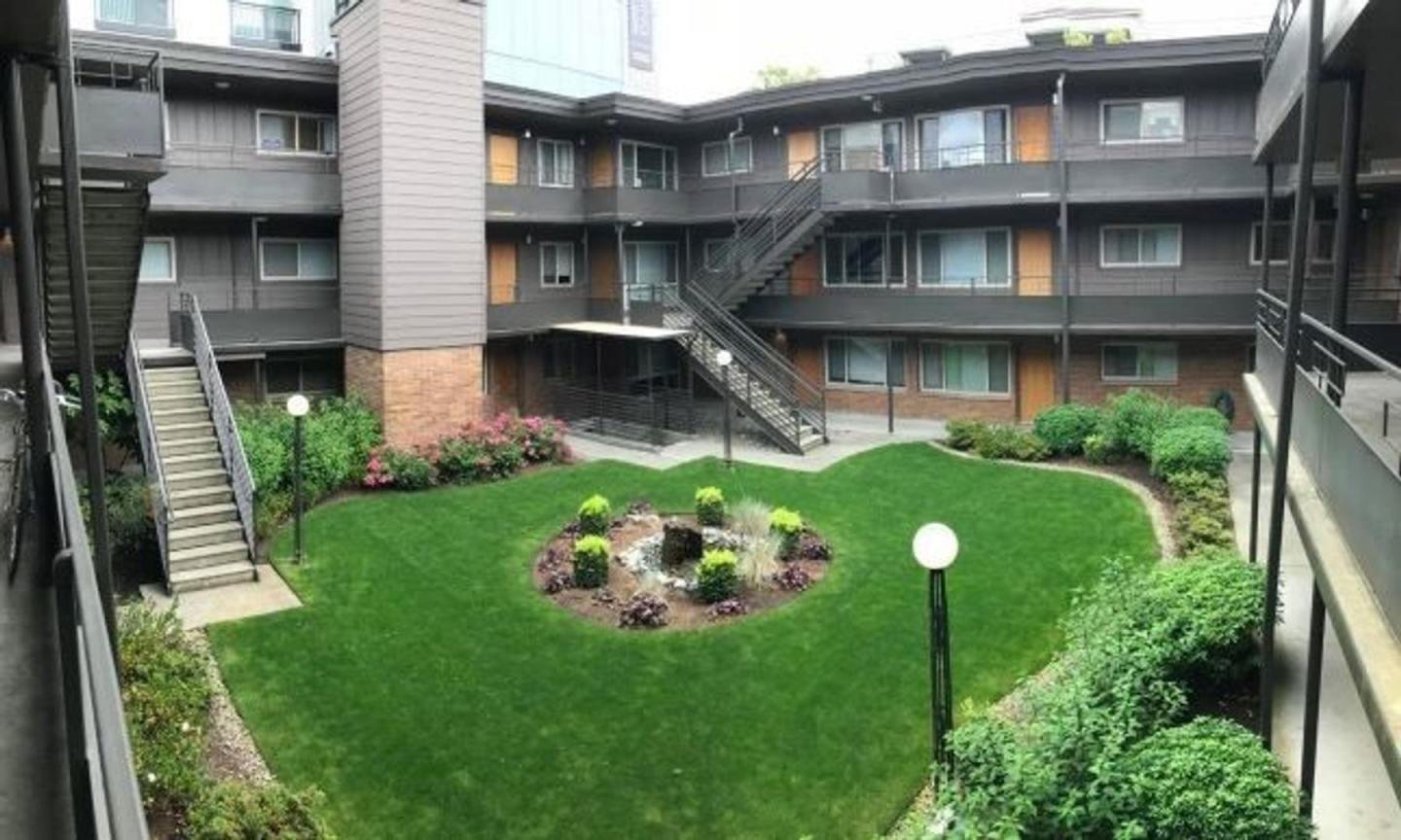 North Towne Manor Apartments Image 1