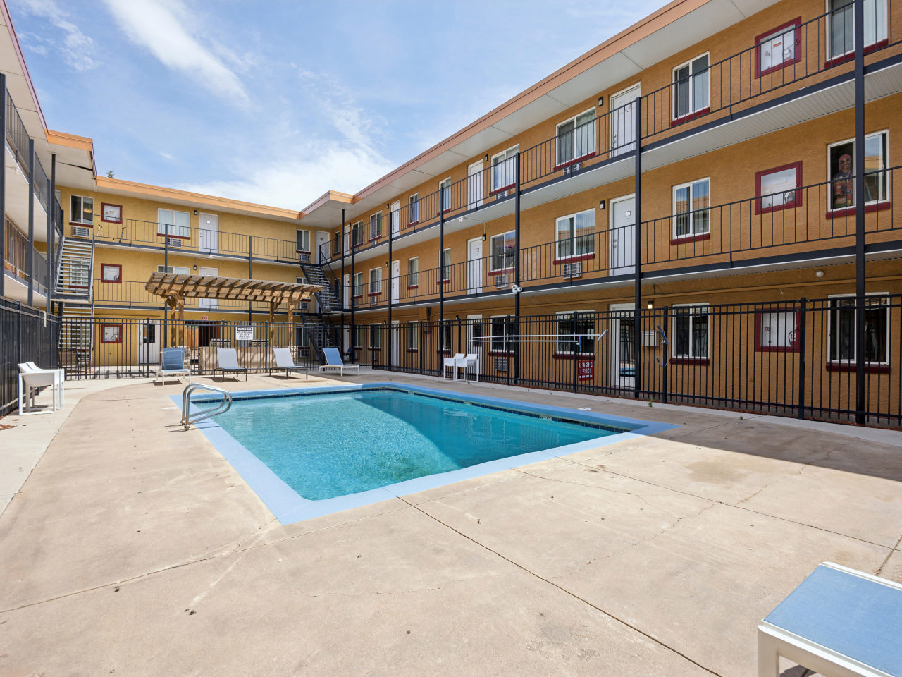 Newport Square Apartments Image 24