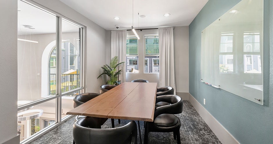 Student Housing - Iconic on Alvarado Image 4