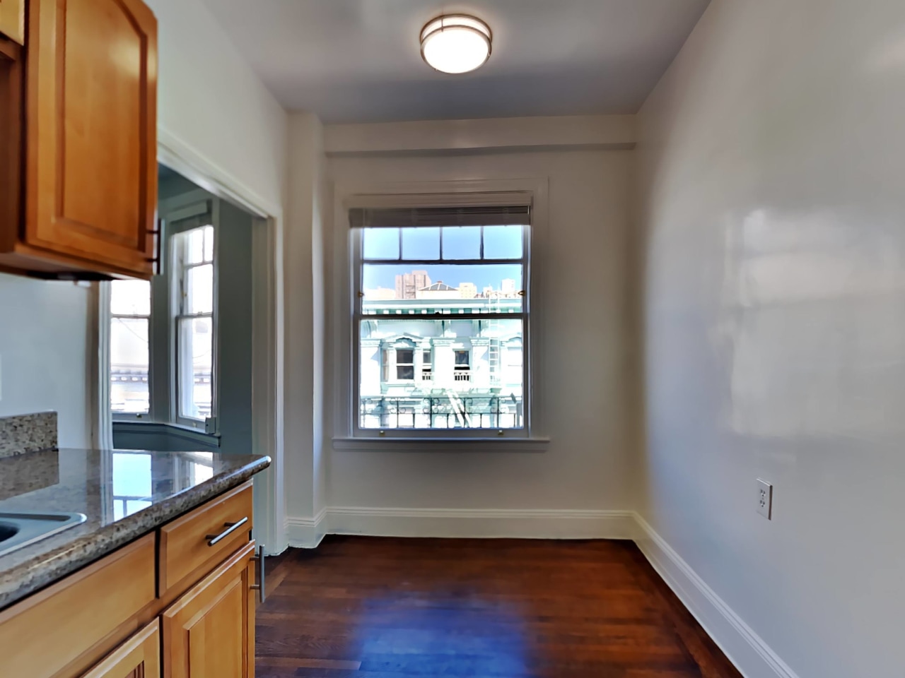 347 Eddy St. Image 11