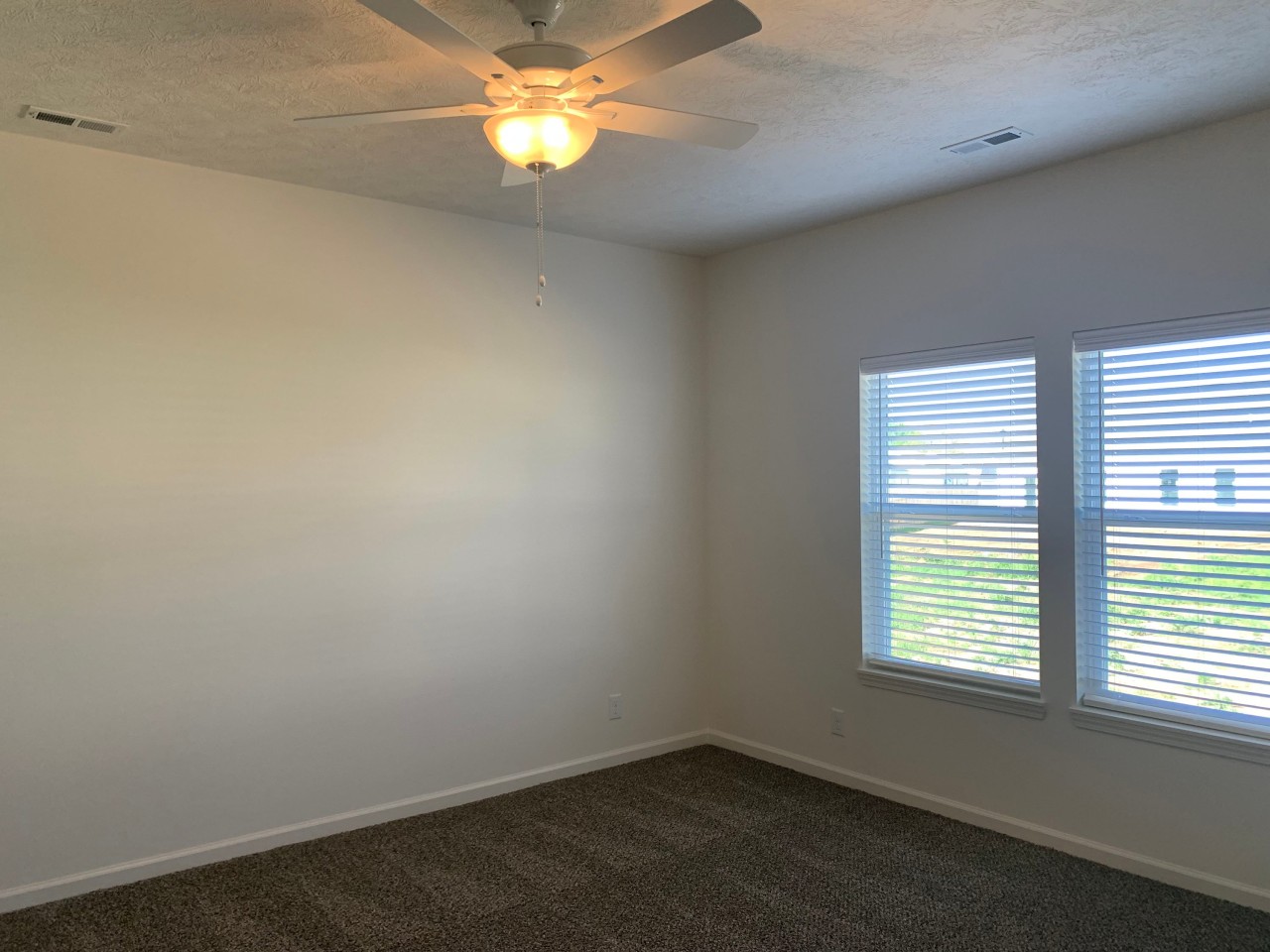 Avalon Bluffs Image 16
