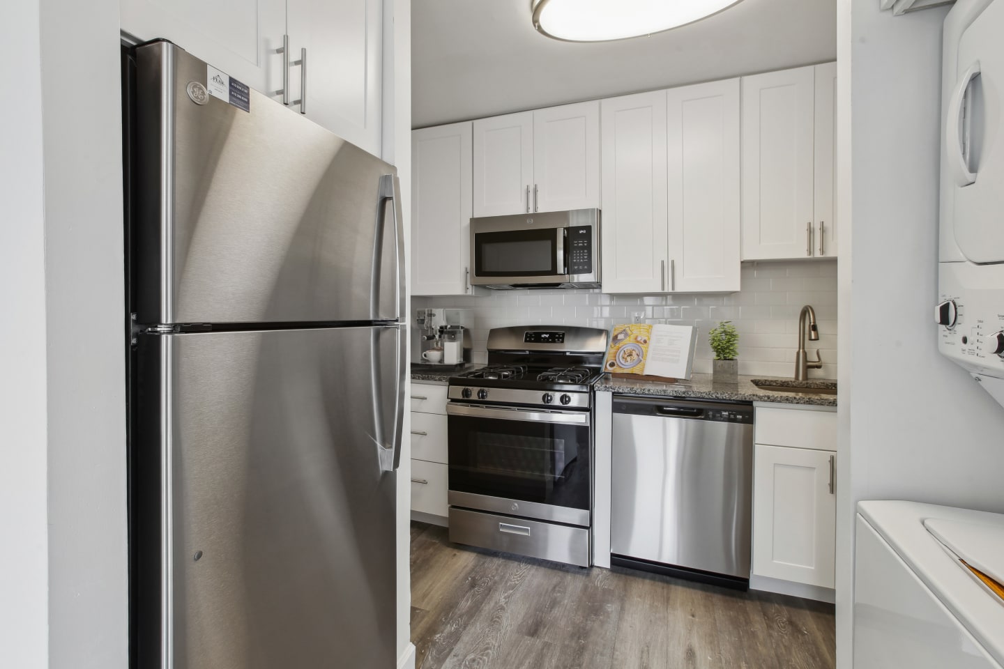 Hallfield Apartments Image 3